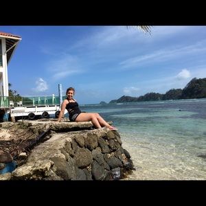 Meet your Posher, Crystal